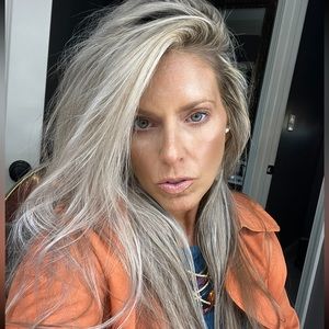 Meet your Posher, Posh